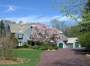 3423 Spring Rd, Oak Brook, IL 60523