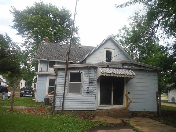 2nd image of 219 N Residence St