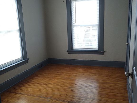 3rd image of 611 N Perry St APT 3