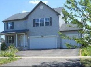 909 Yellowstone Ln, Harvard, IL 60033