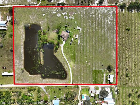 4th image of 54 Dawg House Dr