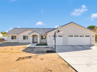 10535 7th Ave, Hesperia, CA 92345