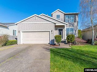 437 Muirfield Ln, Woodburn, OR 97071