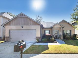 100 Sylvan Loop, Fayetteville, GA 30214