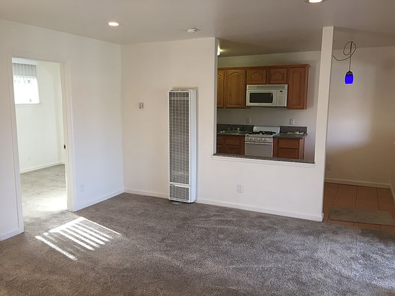 4th image of 616 Morse Ave APT 22