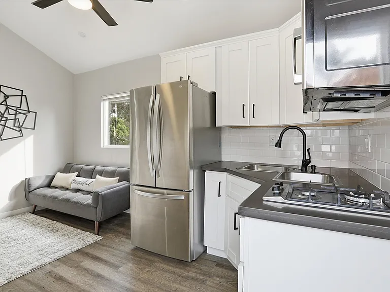 1766 Treseder Cir — Photo 5