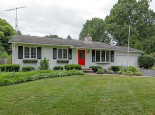 59491 Whitewood Dr, Mattawan, MI 49071