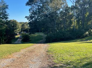 3216 Zion Ridge Rd, Loudon, TN 37774