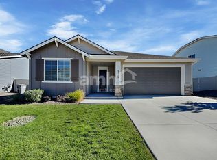 9358 W Clancey Ct, Star, ID 83669