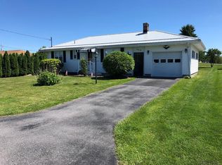 127 Crestview Dr, Salix, PA 15952