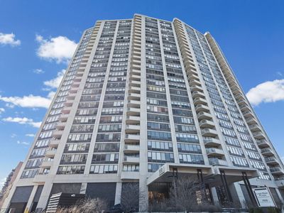 3930 N Pine Grove Ave APT 304, Chicago, IL, 60613