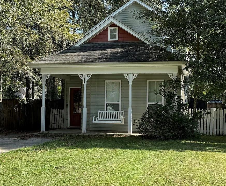 1st image of 517 E 35th Ave