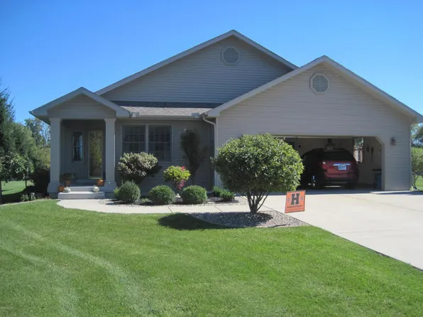 390 Grandview Ave, Homer, MI 49245