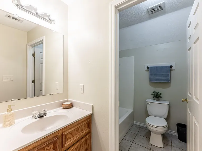 3660 Red Bud Ln — Photo 19