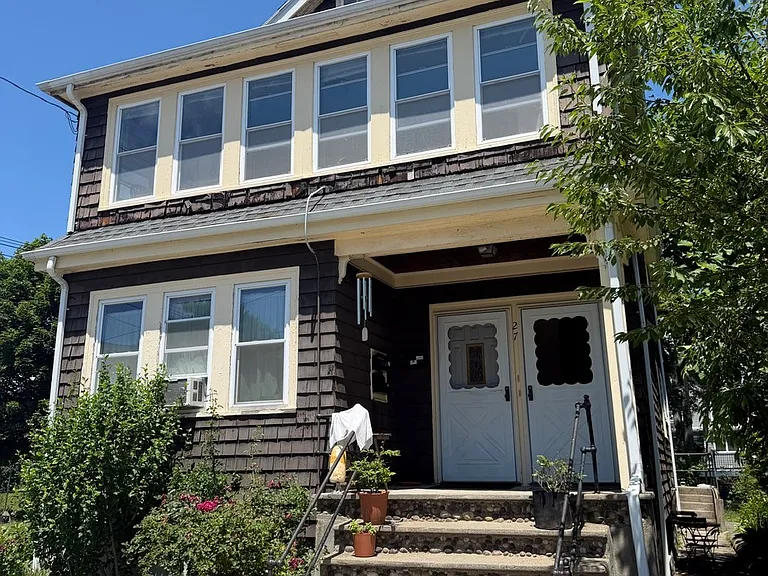 27 Thacher St — Photo 8