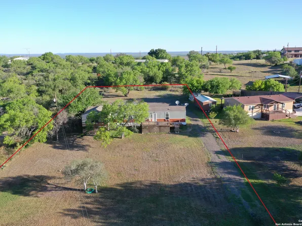 624 COUNTY ROAD 4510, Hondo, TX 78861