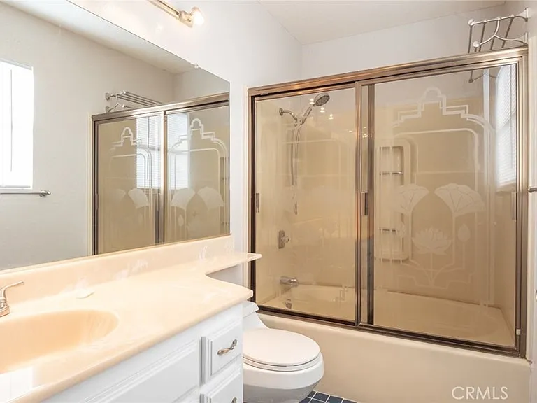 925 Diane Way — Photo 15