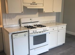 21 Valley St #B, Northampton, MA 01060