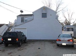 65 Railroad Ave, Beachwood, NJ 08722