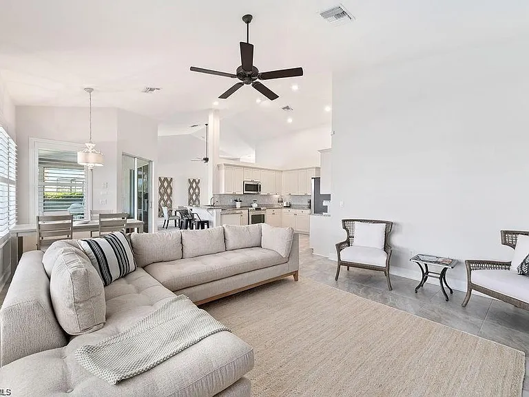 8963 Appaloosa Ct — Photo 11