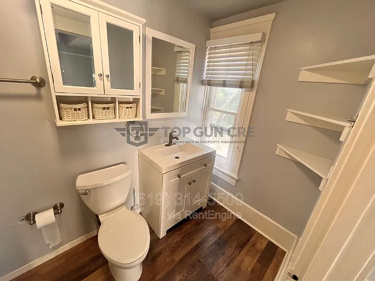 134 W Hawthorn St #17 — Photo 5