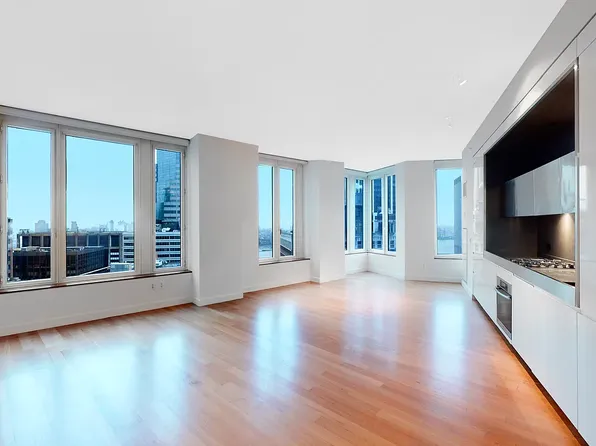 15 William Street image 1 of 19