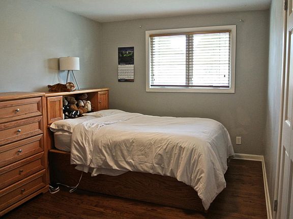 3rd image of 8873 N Malibu Dr