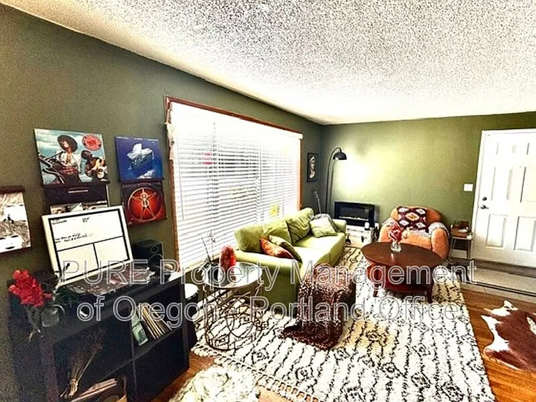 307 N Mason St — Photo 3
