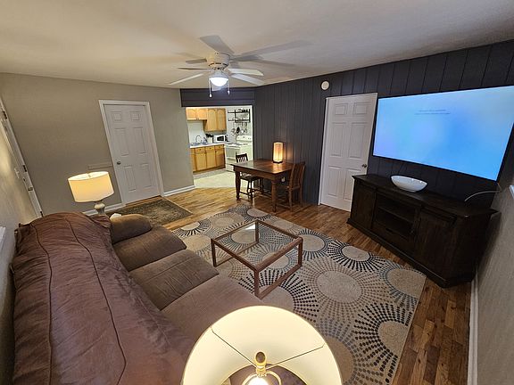2nd image of 4877 SE Mile Hill Dr APT A