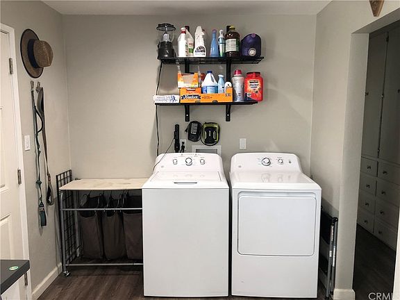 5th image of 2364 Genevieve St