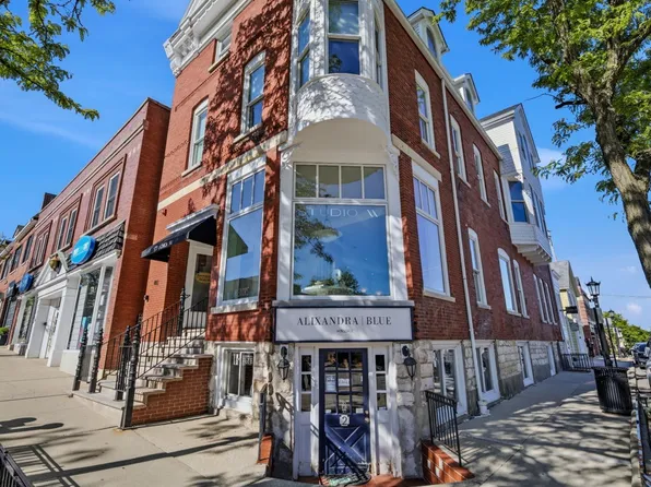 102 S Washington St #2, Hinsdale, IL 60521
