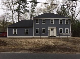 89 Coburn Rd, Tyngsboro, MA 01879