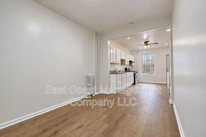 2 bed, 1.0 bath, 1163 sqft, $1,450 — Photo 4