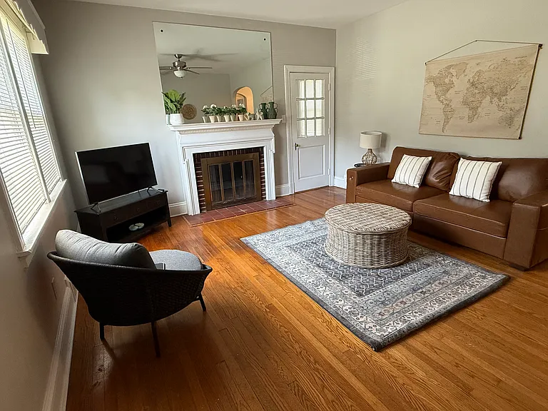 2501 Irisdale Ave #1 — Photo 3