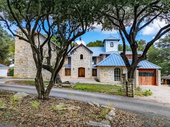 206 Rolling Hill Dr, La Grange, TX 78945