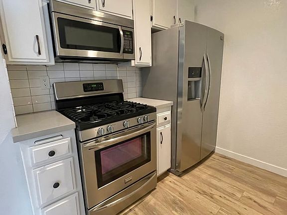 2nd image of 1823 Holmby Ave APT 101