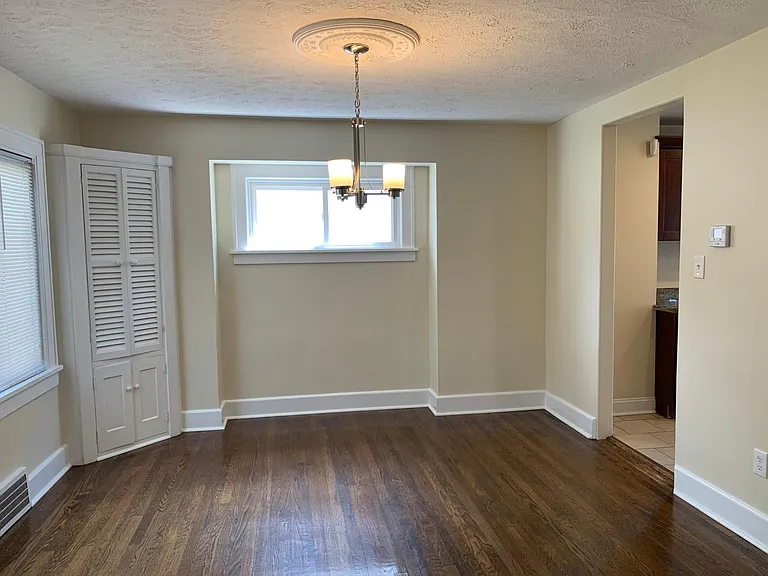 2228 S Taylor Rd — Photo 17