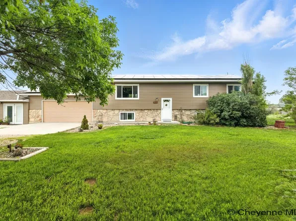 8208 Aztec Dr, Cheyenne, WY 82009
