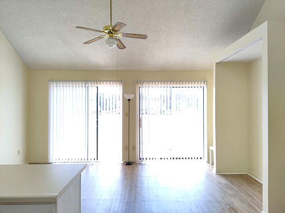 4th image of 510 Fairwood Lakes Dr