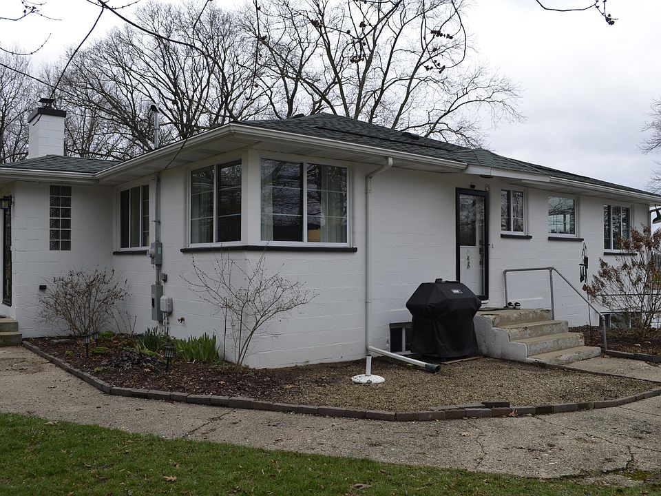 1st image of 58864 River Heights Dr