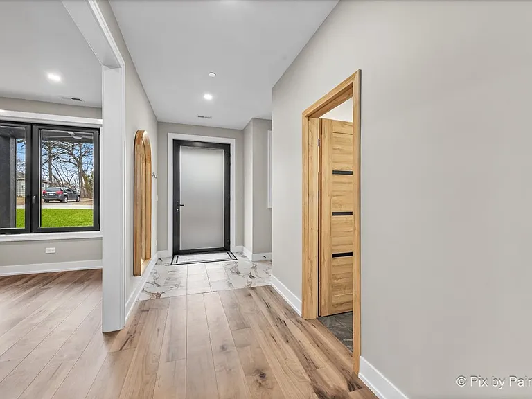 148 Oak St — Photo 12
