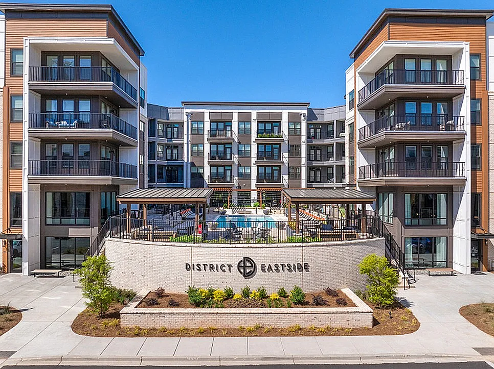 District Eastside — Photo 2
