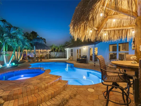 17203 SW 149th Pl, Miami, FL 33187