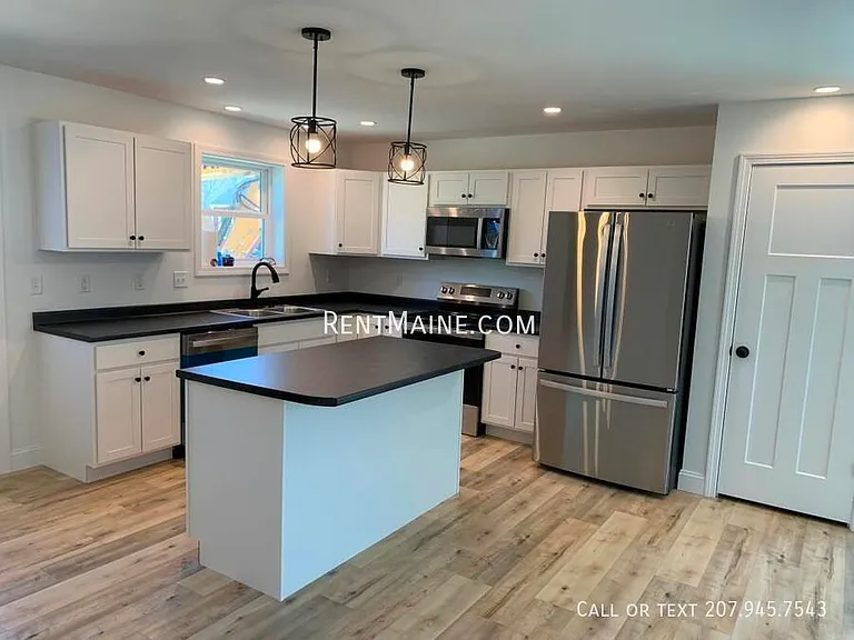 66 Wildwood Dr — Photo 2