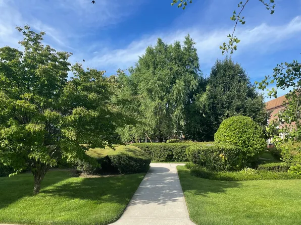 70-25 Park Dr E #A, Flushing, NY 11367