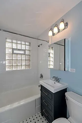 2140 Dobson St — Photo 5