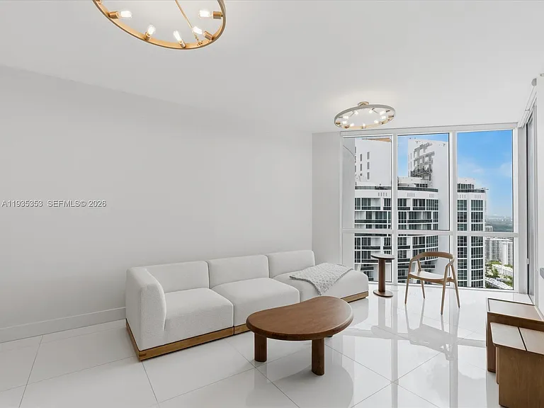 18201 Collins Ave #5508 — Photo 9