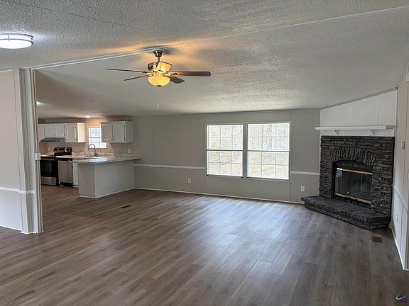 4th image of 643 Pine Cone Rd