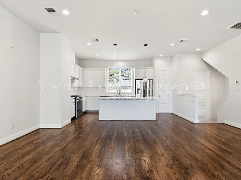3024 Charline Ave — Photo 15