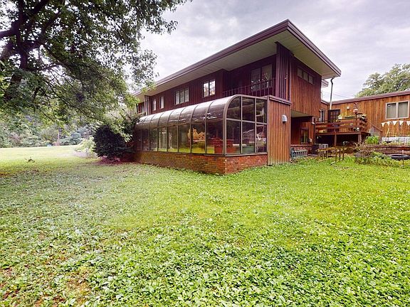 3rd image of 22761 Sacajawea Rd